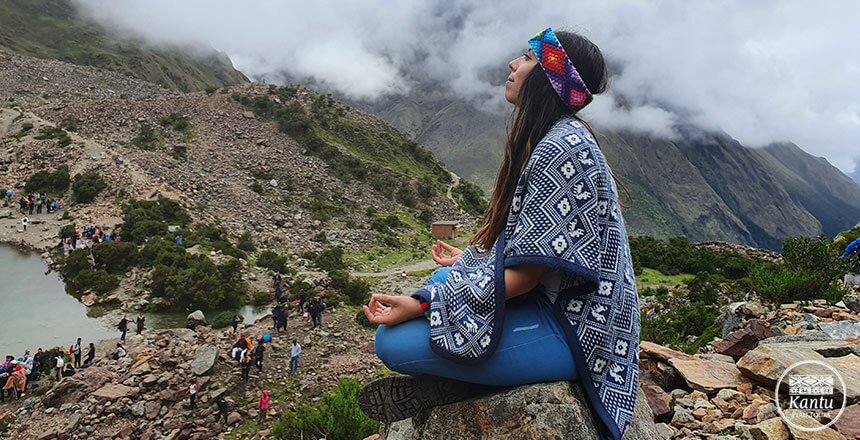A lagoa Humantay é o lugar perfeito para meditar