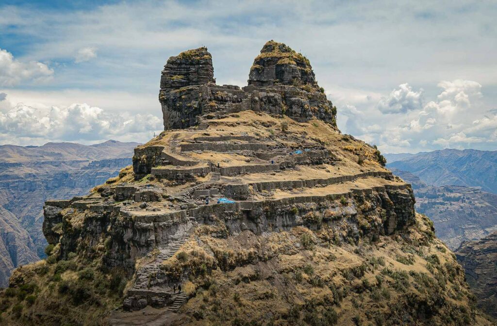 Tour Fortaleza Inca Waqrapukara Dia Completo